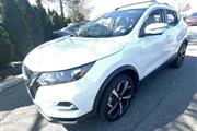 PRE-OWNED 2021 NISSAN ROGUE S en Madison WV