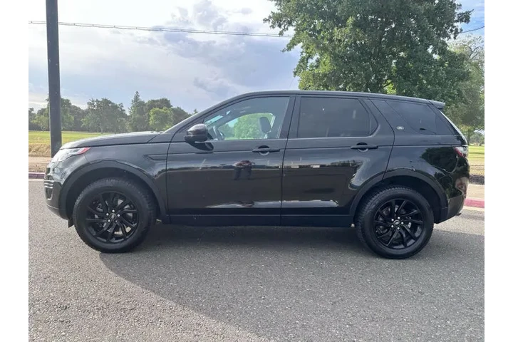 $13495 : 2016 Land Rover Discovery Spo image 4