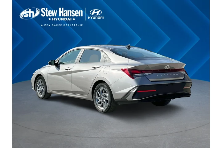 $19997 : Hyundai ELANTRA 2024 SEL 4dr image 5