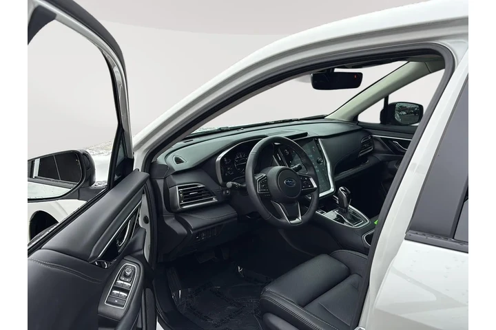 $37597 : 2025 Legacy Touring XT image 2