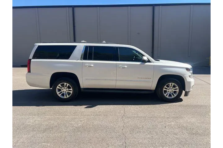$13499 : Chevrolet Suburban 2017 4x2 image 7