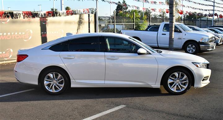 $25900 : Accord Sedan LX image 9