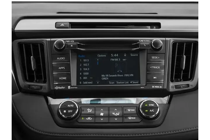 $14598 : Toyota RAV4 2017 AWD XLE 4dr image 6