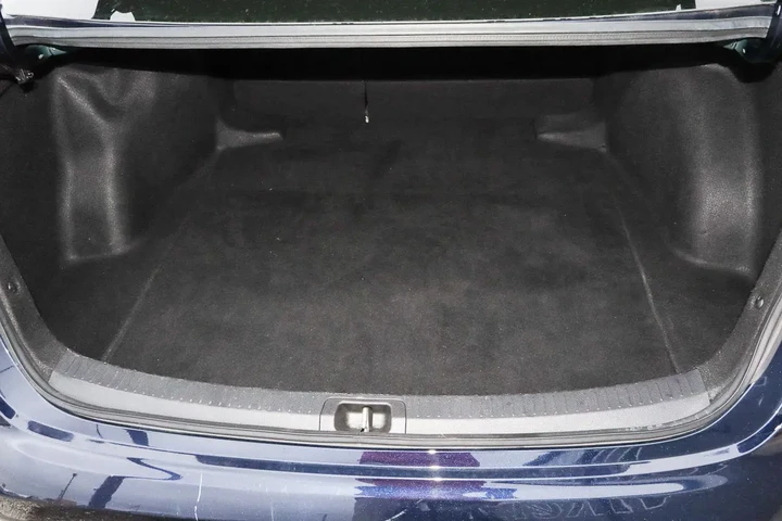 $19588 : 2023 Corolla LE image 9