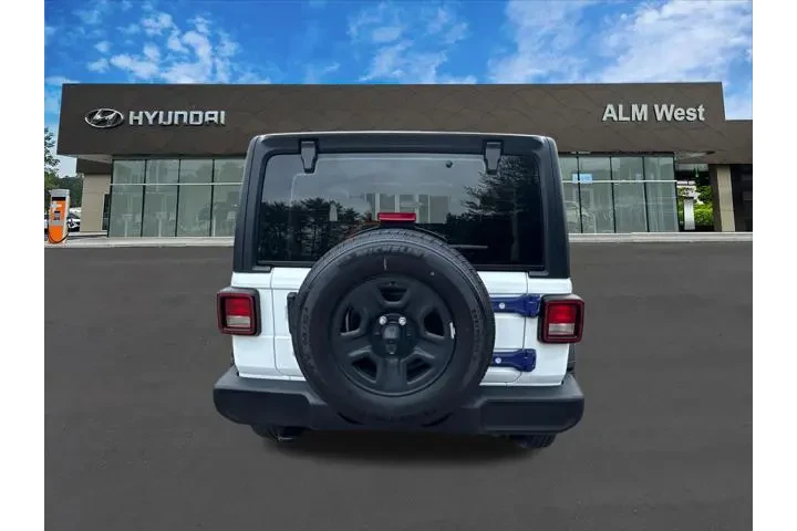 $25820 : Jeep Wrangler 2023 4x4 Sport image 6