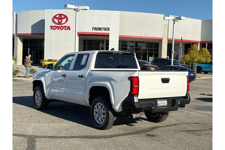 $35250 : Toyota Tacoma 2025 4x2 SR 4d image 5