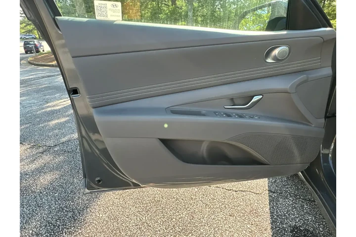 $15920 : Hyundai ELANTRA 2024 SEL 4dr image 10