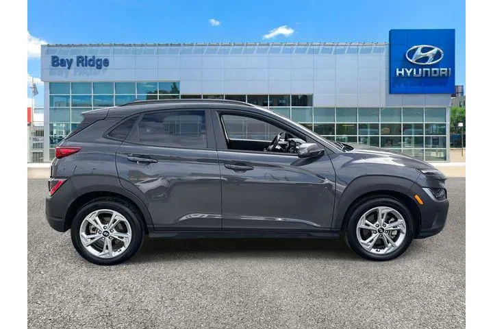 $21995 : Hyundai KONA 2023 AWD SEL 4d image 2