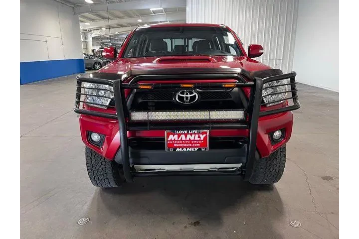 $32926 : Toyota Tacoma 2015 4x4 V6 4d image 8
