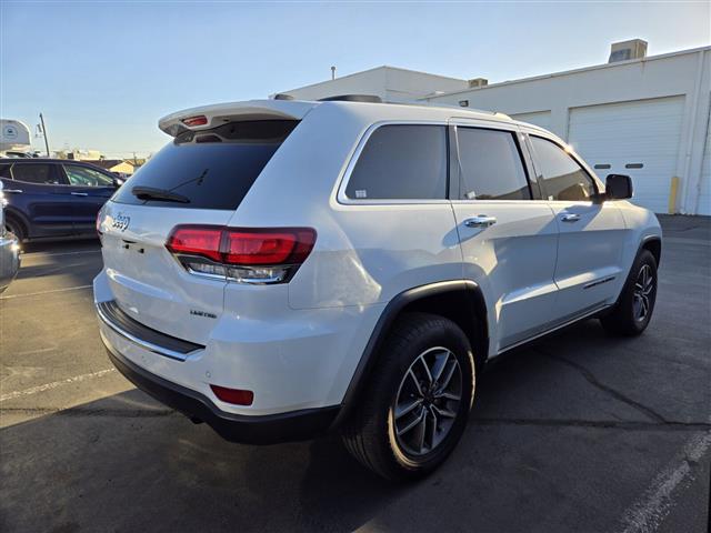 $22387 : Pre-Owned 2021 Grand Cherokee image 6