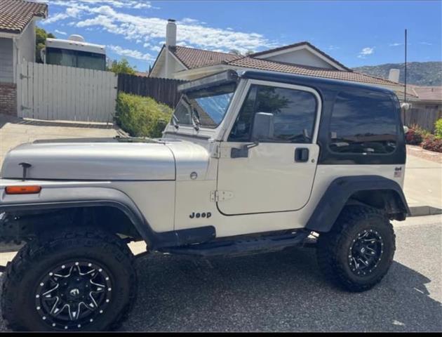 $6500 : Jeep wangler image 5