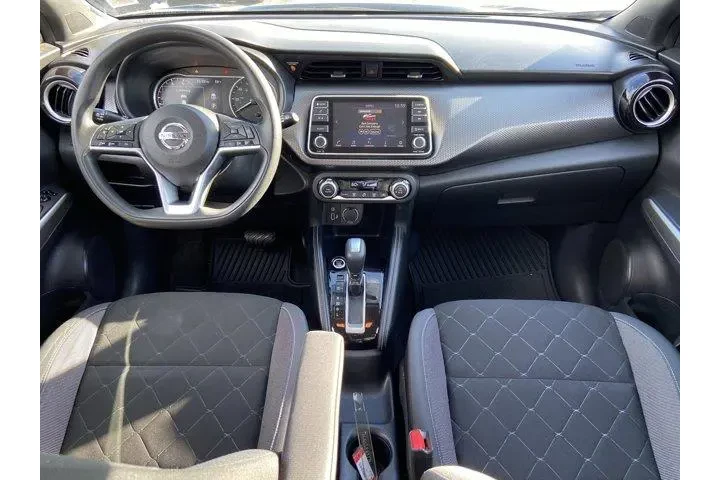 Nissan Kicks 2019 SV 4dr Cro image 10