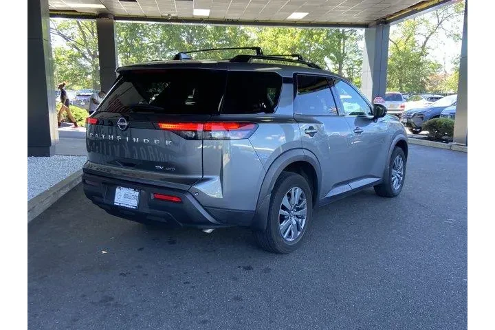 Nissan Pathfinder 2024 AWD S image 5