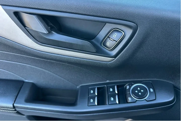 $19495 : Ford Escape 2022 SE 4dr SUV image 10