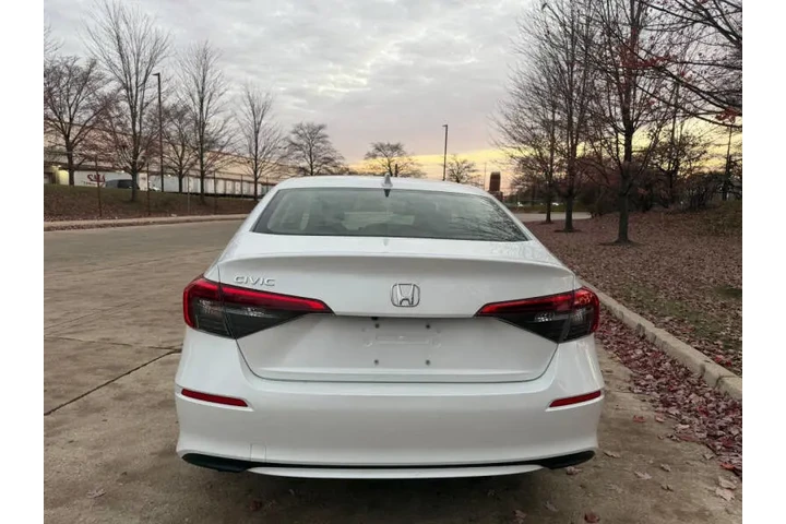 $19997 : 2022 Civic EX image 6