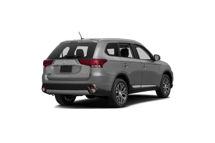 $6900 : Mitsubishi Outlander 2016 AW image 5