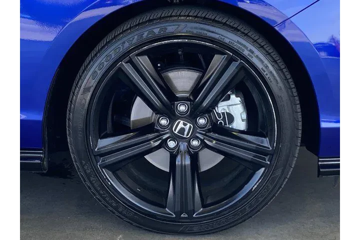 $31991 : Honda Accord Hybrid 2024 Spo image 5