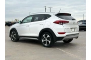 $10700 : Hyundai TUCSON 2017 Sport 4d thumbnail