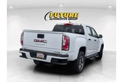 $32350 : GMC Canyon 2021 4x4 AT4 4dr thumbnail