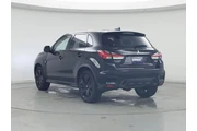 $22998 : Mitsubishi Outlander Sport 2 thumbnail