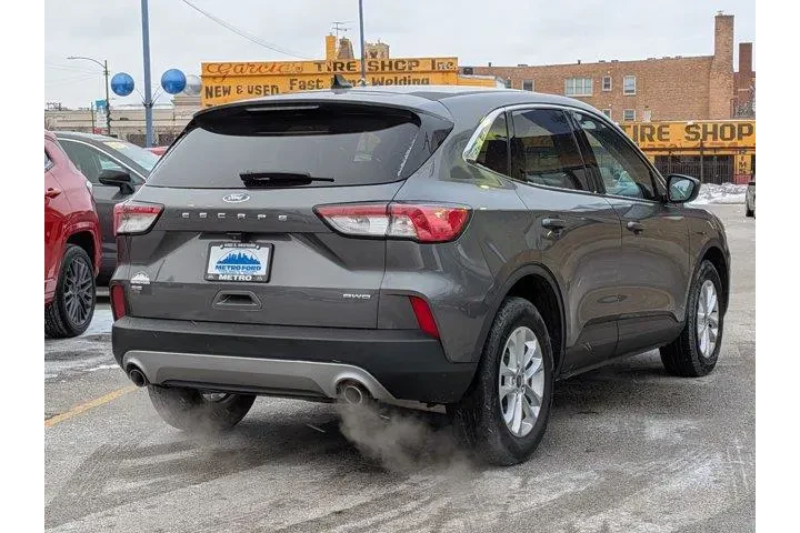 $23379 : Ford Escape 2021 AWD SE 4dr image 4