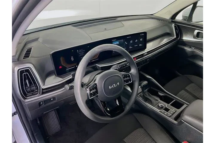 $27843 : Kia Sorento 2025 LX 4dr SUV image 9