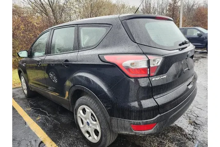 $13347 : Ford Escape 2018 S 4dr SUV image 4
