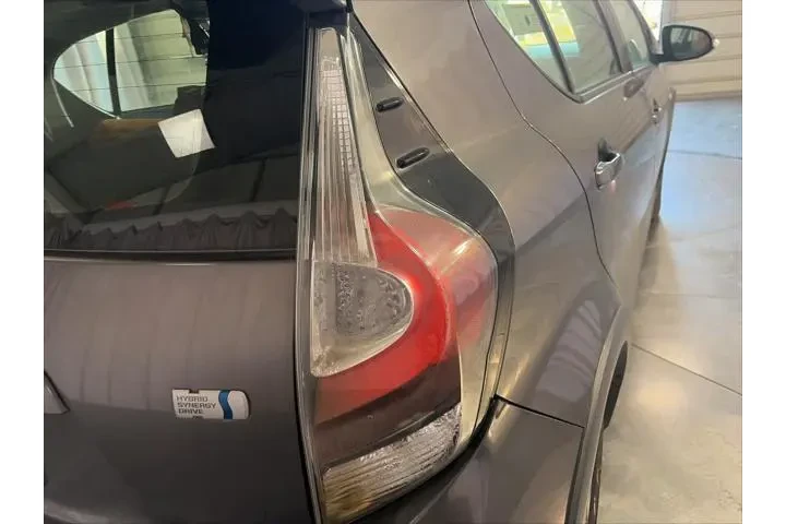 $12999 : Toyota Prius c 2018 One 4dr image 10