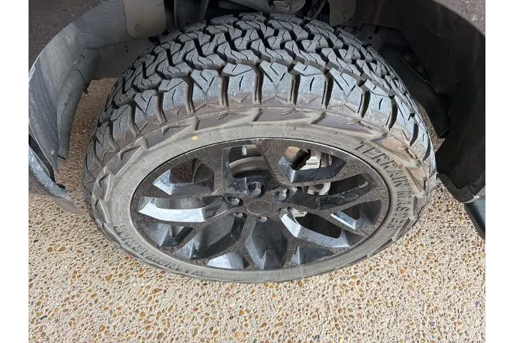 $38215 : Ford F-150 2023 4x4 Platinum image 2