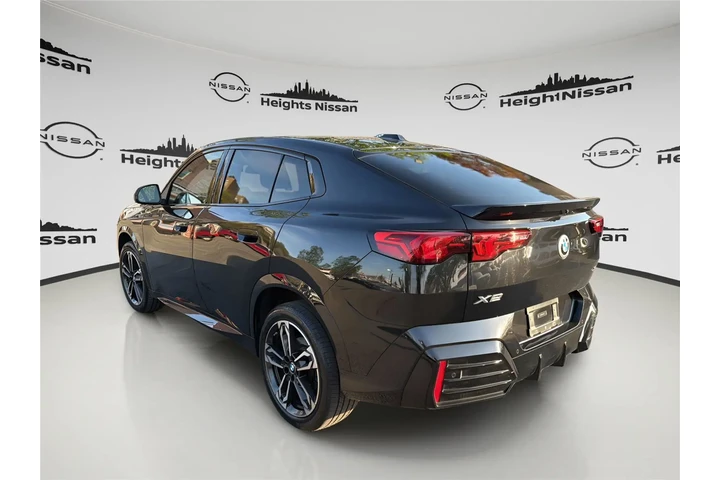 $36490 : BMW X2 2025 AWD xDrive28i 4d image 5