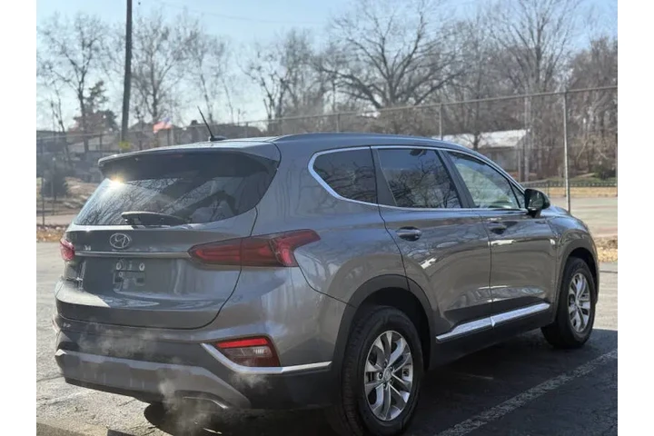 $11999 : 2019 Santa Fe SE 2.4L image 4