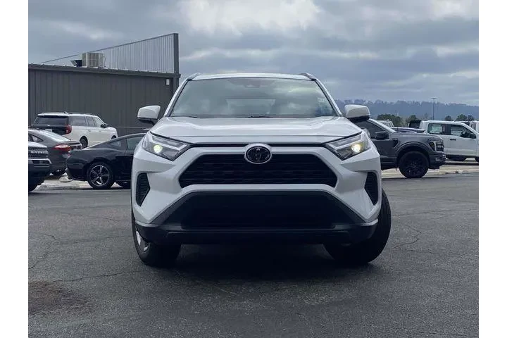 $26490 : Toyota RAV4 2024 XLE 4dr SUV image 9
