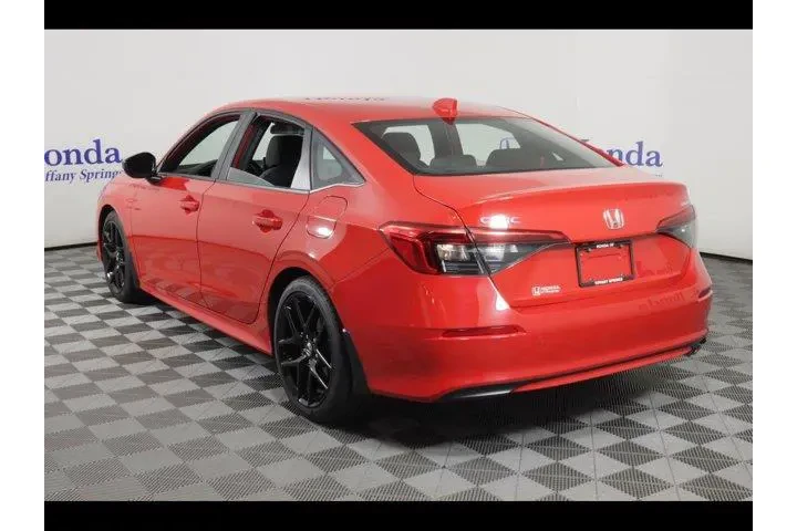 $25375 : Honda Civic 2024 Sport 4dr S image 5