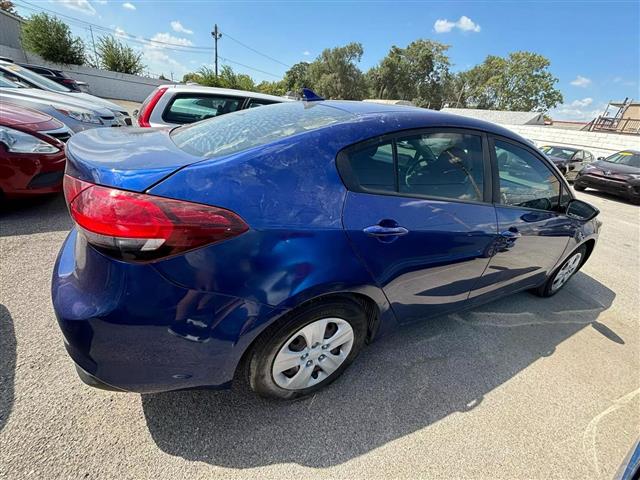 $9990 : 2017 KIA FORTE2017 KIA FORTE image 5