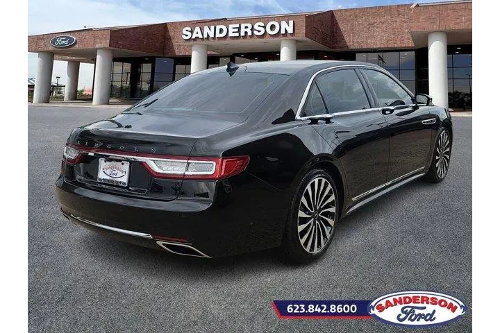 Lincoln Continental 2019 Bla image 3