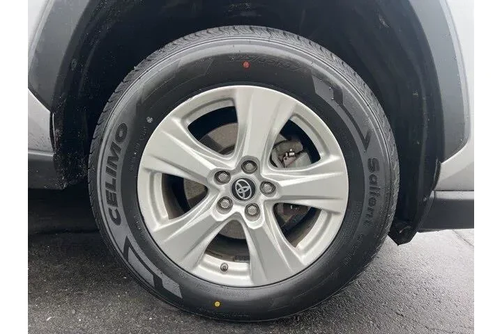 $24988 : Toyota RAV4 Hybrid 2019 AWD image 2