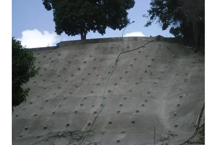 Pantallas en Concreto  Caracas image 4