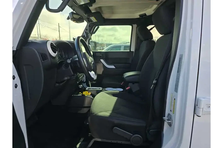 $28990 : Jeep Wrangler JK Unlimited 2 image 9