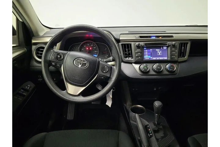 $17998 : Toyota RAV4 2015 LE 4dr SUV image 10