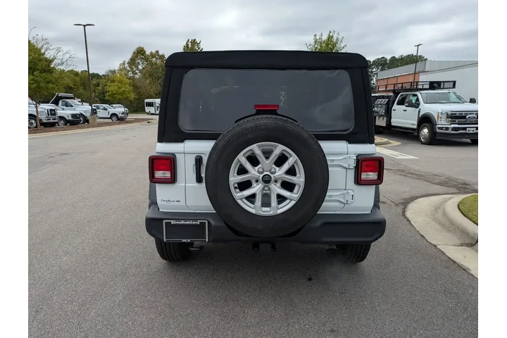 $30517 : Jeep Wrangler 2023 4x4 Sport image 5