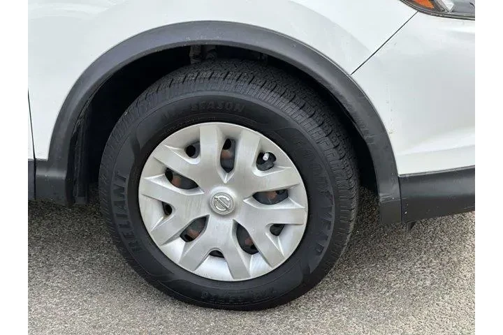 $11349 : Nissan Rogue Sport 2019 S 4d image 6