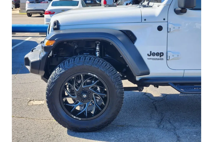 $30359 : Jeep Wrangler Unlimited 2021 image 9