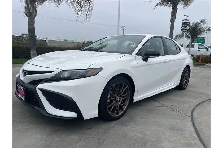 $29888 : Toyota Camry Hybrid 2023 SE image 1