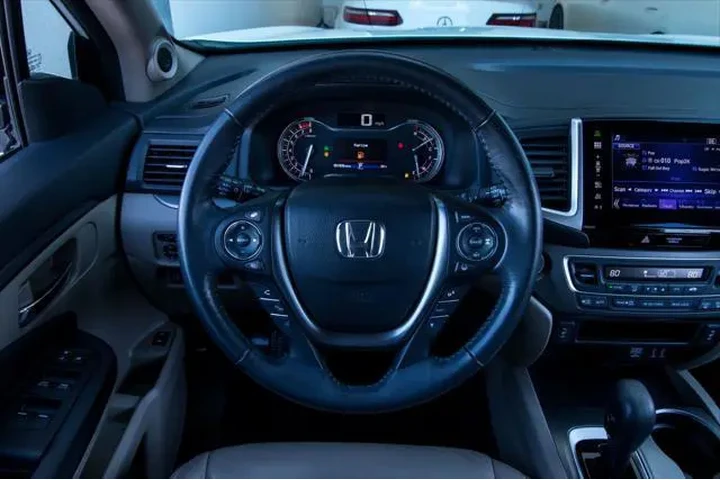 $13000 : Honda Pilot 2016 EX-L 4dr SU image 10