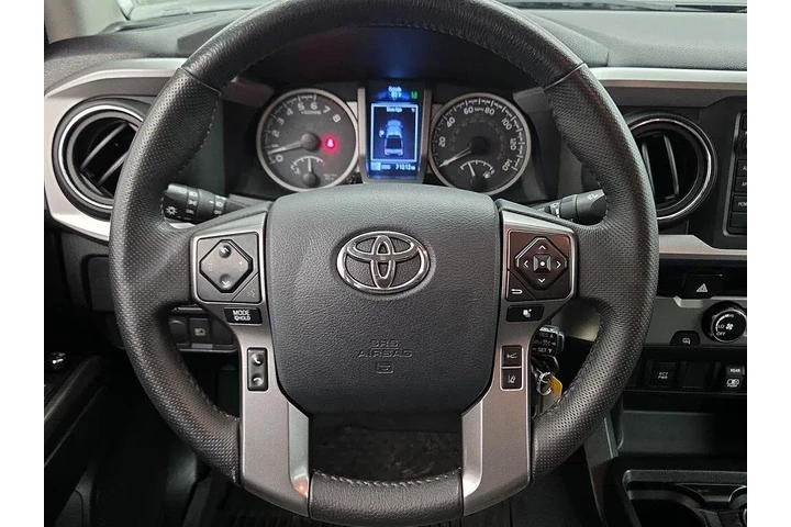 $27998 : Toyota Tacoma 2018 4x2 SR5 V image 10