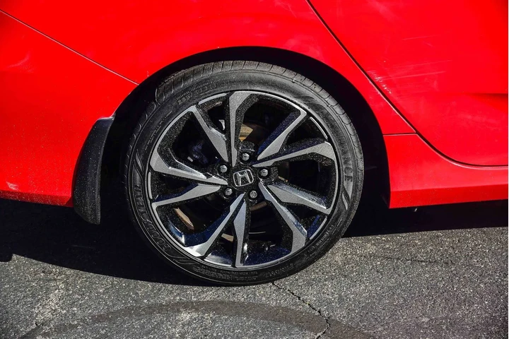 $13948 : Honda Civic 2016 LX 4dr Seda image 8