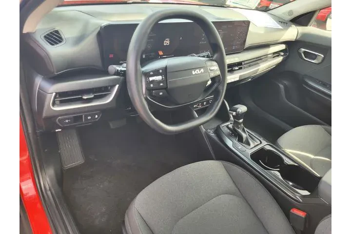$19927 : Kia K4 2025 LXS 4dr Sedan image 9