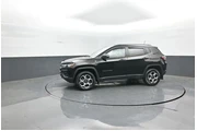 $22922 : Jeep Compass 2022 4x4 Trailh thumbnail