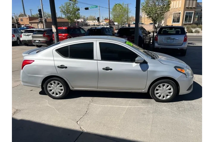 2017 Versa 1.6 S 5M image 4