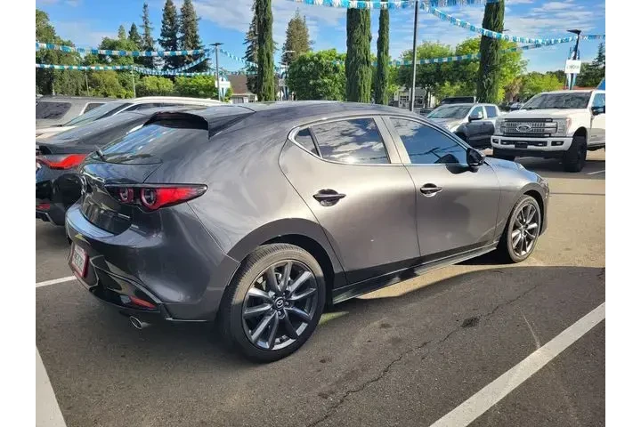 $23888 : Mazda Mazda3 Hatchback 2024 image 3